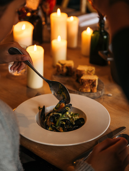 Farmhouse At Redcoats Feasting Dinner 49