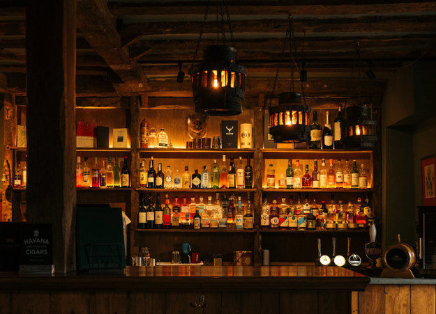 Farmhouse At Redcoats Feasting Dinner 12