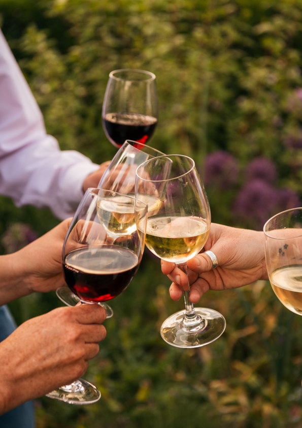 Feast Over Fire At The Farmhouse At Redcoats 155