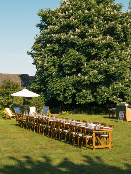 Feast Over Fire At The Farmhouse At Redcoats 8